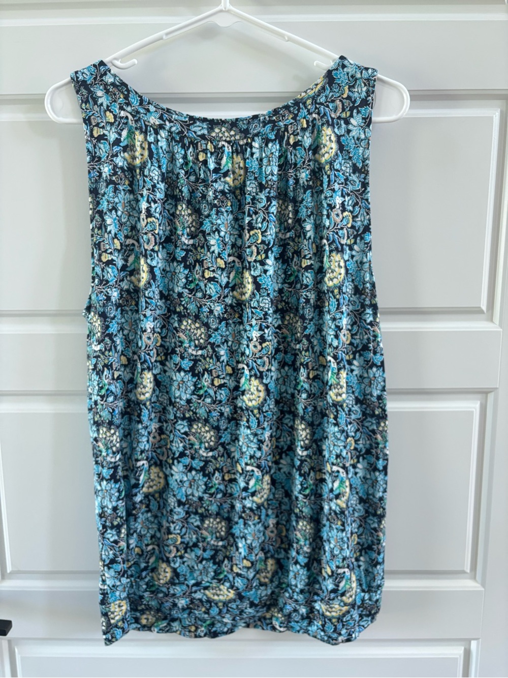 LOFT Teal and Navy Floral Scoop Neck Tank - Picture 2 of 9